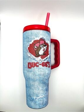 Buc-ee's Textured 40oz Distressed Denim Patterned Yukon Tumbler-Red & Blue